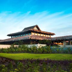 Отель Indura Beach & Golf Resort, Curio Collection by Hilton Гондурас, Тела - отзывы, цены и фото номеров - забронировать отель Indura Beach & Golf Resort, Curio Collection by Hilton онлайн приотельная территория
