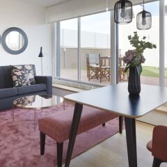 Апартаменты Gladys Attic Apartment by FeelFree Rentals комната для гостей