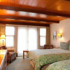 Post Hotel and Spa Лейк Луиз комната для гостей фото 5