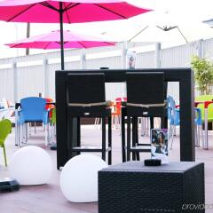 Отель Crowne Plaza Madrid Airport бассейн