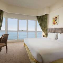 Ramada Beach Hotel Ajman комната для гостей фото 5