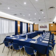 Отель Bologna Airport Италия, Болонья - 7 отзывов об отеле, цены и фото номеров - забронировать отель Bologna Airport онлайн помещение для мероприятий фото 2