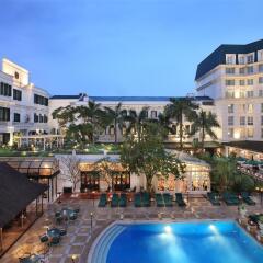 Отель Sofitel Legend Metropole Hanoi бассейн фото 2