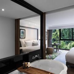 Отель The Nai Harn Phuket 4* Стандартный номер с разными типами кроватей фото 4
