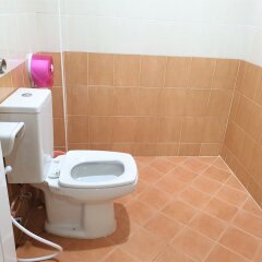 Отель Sea Beach Koh Larn 2 Таиланд, Ко-Лан - отзывы, цены и фото номеров - забронировать отель Sea Beach Koh Larn 2 онлайн ванная фото 2