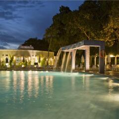 Отель Bourbon Cataratas Convention & Spa Resort бассейн