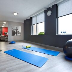 Отель Radisson Suites Hotel Toronto Airport Канада, Торонто - отзывы, цены и фото номеров - забронировать отель Radisson Suites Hotel Toronto Airport онлайн фитнесс-зал фото 4