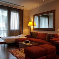 Отель Mayfair, Bangkok - Marriott Executive Apartments Таиланд, Бангкок - 1 отзыв об отеле, цены и фото номеров - забронировать отель Mayfair, Bangkok - Marriott Executive Apartments онлайн комната для гостей фото 5