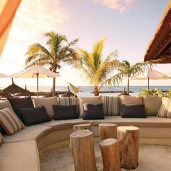 Veranda Pointe Aux Biches Hotel гостиничный бар