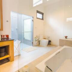 Отель Seastone Private Pool Villas ванная фото 2