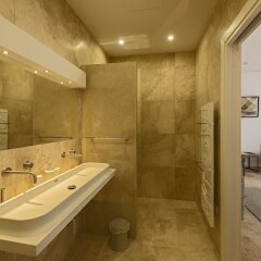 Отель The Snop House Мальта, Гранд-Харбор - отзывы, цены и фото номеров - забронировать отель The Snop House онлайн ванная фото 2