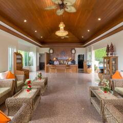 Отель The View Rawada Resort & Spa интерьер отеля