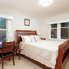 Отель Vancouver Shaughnessy Cozy Heritage House Канада, Ванкувер - отзывы, цены и фото номеров - забронировать отель Vancouver Shaughnessy Cozy Heritage House онлайн комната для гостей фото 2