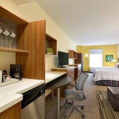 Отель Home2 Suites by Hilton Frederick в номере