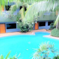 PJ Phuket Town Hotel с домашними животными