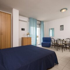 Отель Residence Villa Azzurra Италия, Римини - отзывы, цены и фото номеров - забронировать отель Residence Villa Azzurra онлайн комната для гостей фото 2