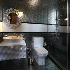 Отель Green Palace Hotel Болгария, Шумен - отзывы, цены и фото номеров - забронировать отель Green Palace Hotel онлайн ванная