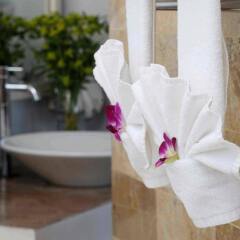 Orchid Hotel ванная