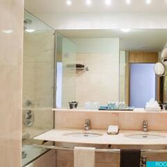 Отель Vidamar Resort Madeira - Half Board Only Португалия, Фуншал - отзывы, цены и фото номеров - забронировать отель Vidamar Resort Madeira - Half Board Only онлайн ванная