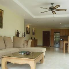 Отель Jomtien Beach Residence Таиланд, Паттайя - 1 отзыв об отеле, цены и фото номеров - забронировать отель Jomtien Beach Residence онлайн комната для гостей