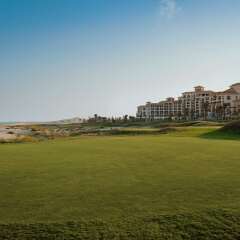 Отель St. Regis Saadiyat Island Абу-Даби спортивное сооружение