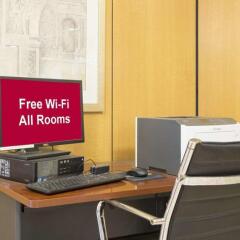 Отель Red Roof Inn PLUS+ Columbus-Ohio State University OSU США, Колумбус - отзывы, цены и фото номеров - забронировать отель Red Roof Inn PLUS+ Columbus-Ohio State University OSU онлайн интерьер отеля
