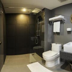 Отель The Lunar Patong 3* Стандартный номер с различными типами кроватей фото 2