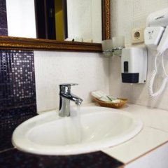 Гостиница Royal в Анапе отзывы, цены и фото номеров - забронировать гостиницу Royal онлайн Анапа ванная фото 3