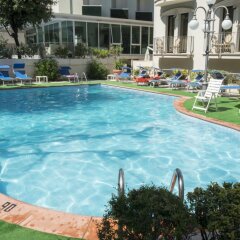 Hotel Ambassador спортивное сооружение