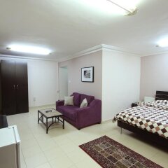 Апартаменты Al Waha Furnished Apartments комната для гостей
