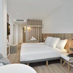 Отель INNSiDE Calvia Beach комната для гостей