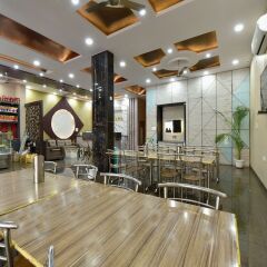 OYO 23085 Baba Hotel развлечения