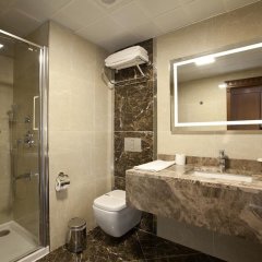 Grand Altuntas Турция, Аксарай - отзывы, цены и фото номеров - забронировать отель Grand Altuntas онлайн ванная