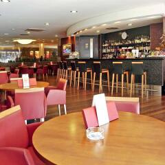 Отель Novotel Andorra гостиничный бар