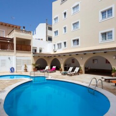 Отель Menorca Patricia Испания, Сьюдадела - отзывы, цены и фото номеров - забронировать отель Menorca Patricia онлайн бассейн фото 3