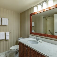 Отель Victoria Regent Waterfront Hotel & Suites Канада, Виктория - отзывы, цены и фото номеров - забронировать отель Victoria Regent Waterfront Hotel & Suites онлайн ванная фото 2