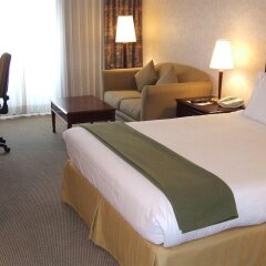 Отель Atrium Inn Vancouver Канада, Ванкувер - отзывы, цены и фото номеров - забронировать отель Atrium Inn Vancouver онлайн сейф в номере