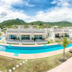 Отель Oriental Beach Pearl Resort бассейн