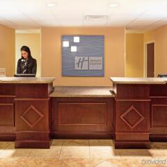 Отель Holiday Inn Express & Suites Niagara Falls США, Ниагара-Фолс - отзывы, цены и фото номеров - забронировать отель Holiday Inn Express & Suites Niagara Falls онлайн интерьер отеля фото 2