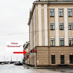 Гостиница Нежинский парковка