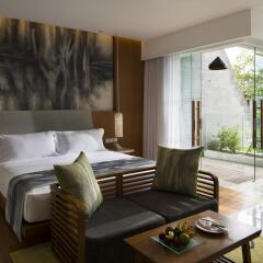 Отель Maya Sanur Resort & Spa комната для гостей