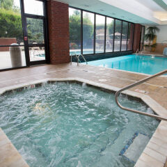 Отель Drury Inn & Suites Columbus Convention Center бассейн