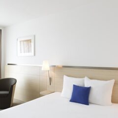 Отель Novotel Berlin Mitte Германия, Берлин - 3 отзыва об отеле, цены и фото номеров - забронировать отель Novotel Berlin Mitte онлайн комната для гостей фото 4