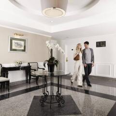 Апартаменты Cape House Serviced Apartments Бангкок интерьер отеля
