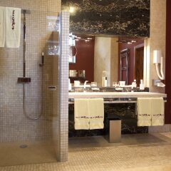 Sunray Hotel Днепр ванная