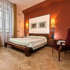 Отель Maison Savoia сейф в номере