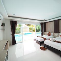 Отель Lanta Fevrier Resort комната для гостей