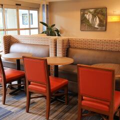 Отель Holiday Inn Express & Suites Ashland интерьер отеля фото 2