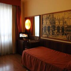 Hotel President комната для гостей фото 3