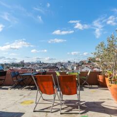 This Is Lisbon Hostel Лиссабон бассейн